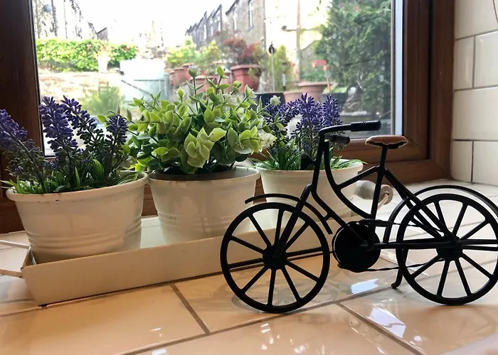 Wuthering Cottage - Central, Stylish, Cosy, Comfy
