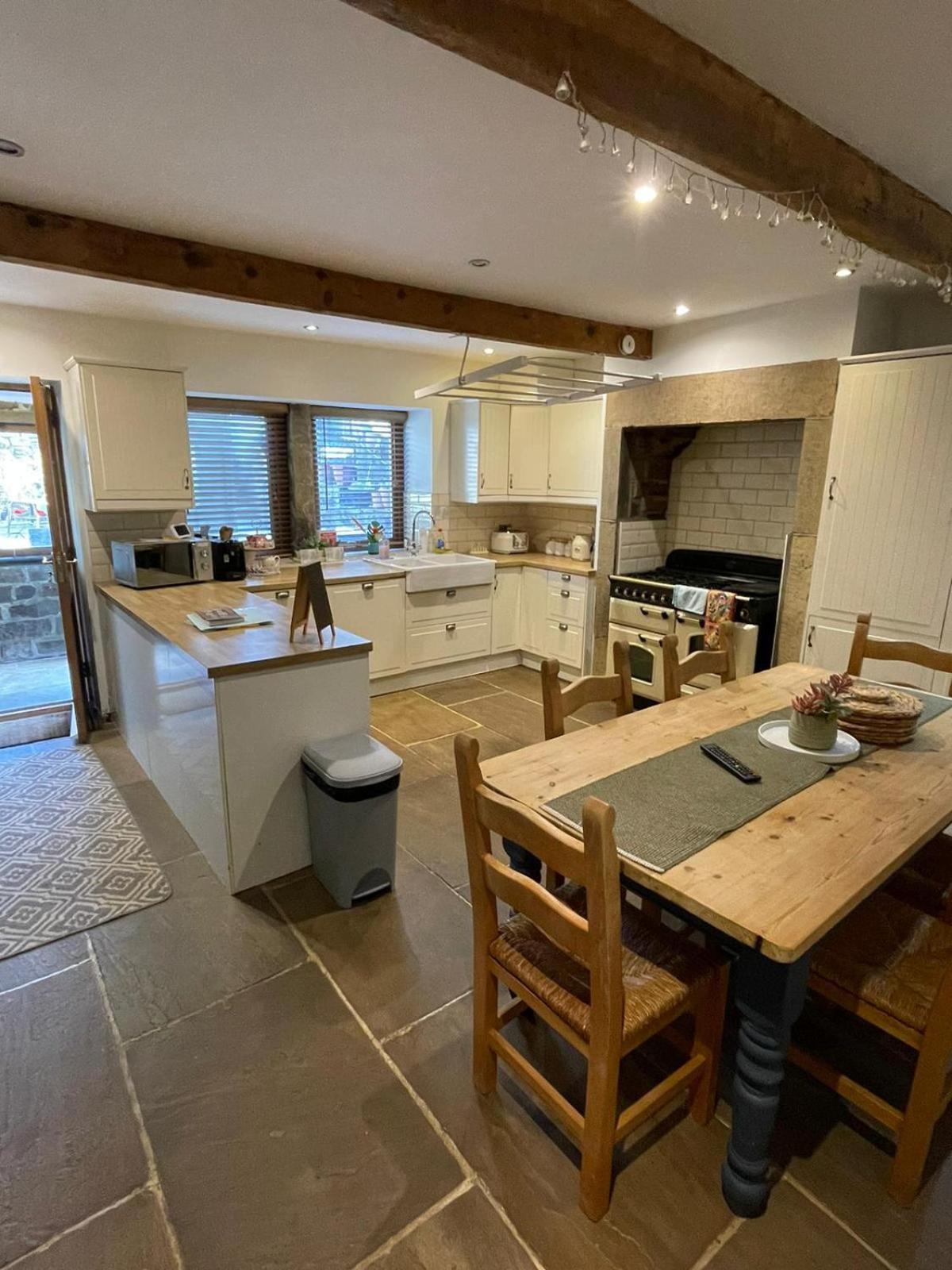 Ferienhaus Wuthering - Central, Stylish, Cosy, Comfy Haworth