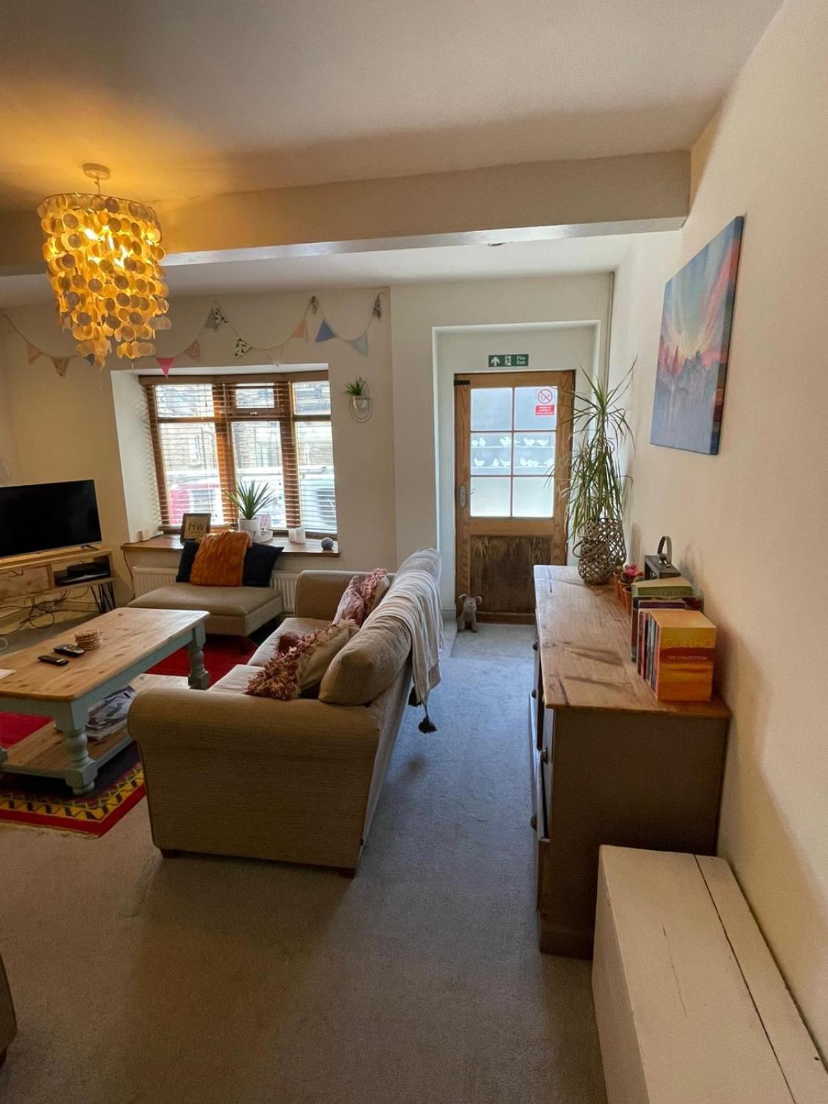 Wuthering - Central, Stylish, Cosy, Comfy Ferienhaus